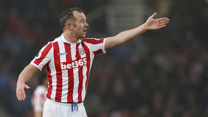 Stoke Veteran Pens New 1-Year Deal in Dullest Social Media Announcement of All Time