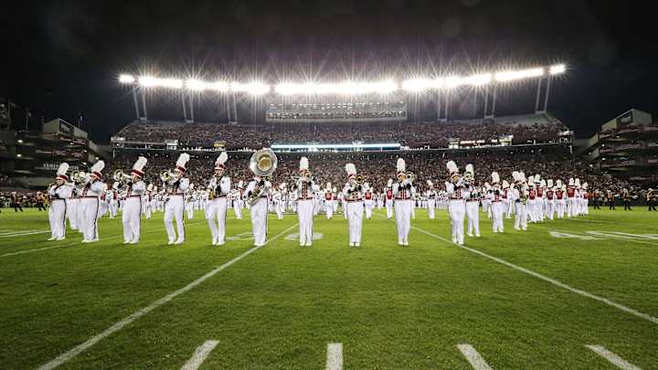WATCH: South Carolina Re-Creates "Last Chance U" Opening Credits WATCH: South Carolina Re-Creates "Last Chance U" Opening Credits