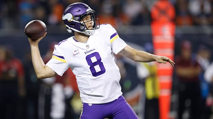 Report: Sam Bradford Had Left Knee Scope Tuesday, Vikings Still Deciding on IR Report: Sam Bradford Had Left Knee Scope Tuesday, Vikings Still Deciding on IR