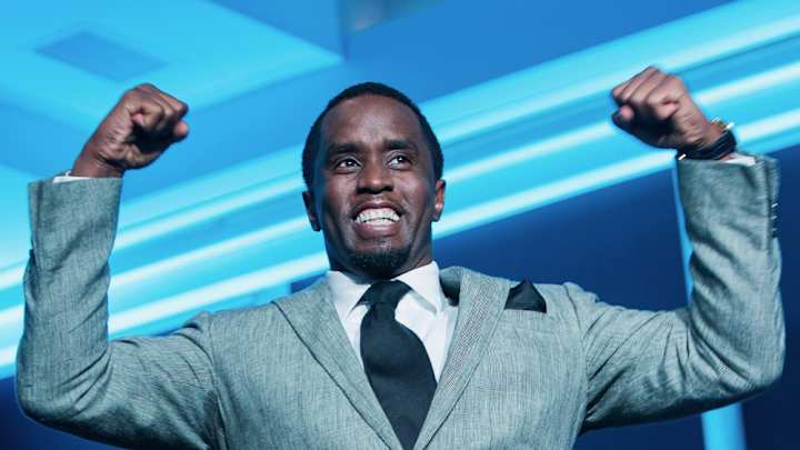 Thursday's Hot Clicks: Shelbi Buchholz; Diddy Wants to Buy the NFL, Everyone Mocks Him Thursday's Hot Clicks: Shelbi Buchholz; Diddy Wants to Buy the NFL, Everyone Mocks Him