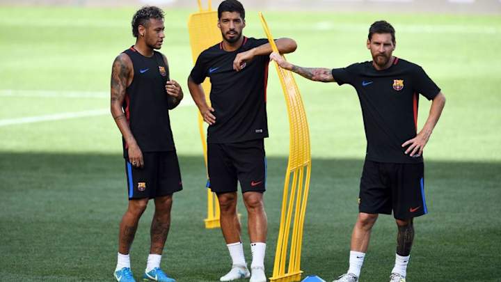 FOTOS | Así fue la visita de Neymar a sus ex compañeros del FC Barcelona