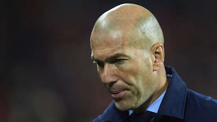 El jugador del Real Madrid que casi llega a las manos con Zidane en San Mamés El jugador del Real Madrid que casi llega a las manos con Zidane en San Mamés