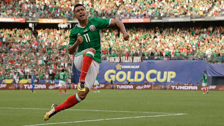Mexico finds scoring form, beats El Salvador in entertaining Gold Cup match
