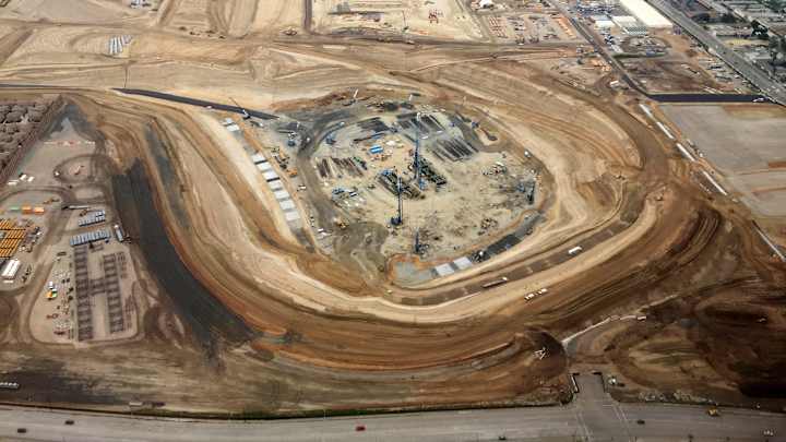 Report: Los Angeles Super Bowl pushed back due to stadium delays