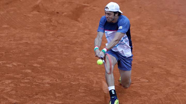 8th-seeded Lorenzi loses in 1st round in Buenos Aires