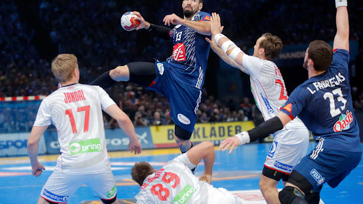 France beats Norway 33-26 to win 6th handball world title France beats Norway 33-26 to win 6th handball world title