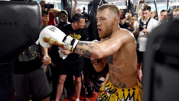 I Trained Like a UFC Fighter and It Was the Most Insane Workout of My Life I Trained Like a UFC Fighter and It Was the Most Insane Workout of My Life