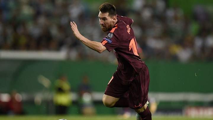 VIDEO: Lionel Messi's Brilliant Reaction to Being Pushed Over Against Sporting CP VIDEO: Lionel Messi's Brilliant Reaction to Being Pushed Over Against Sporting CP