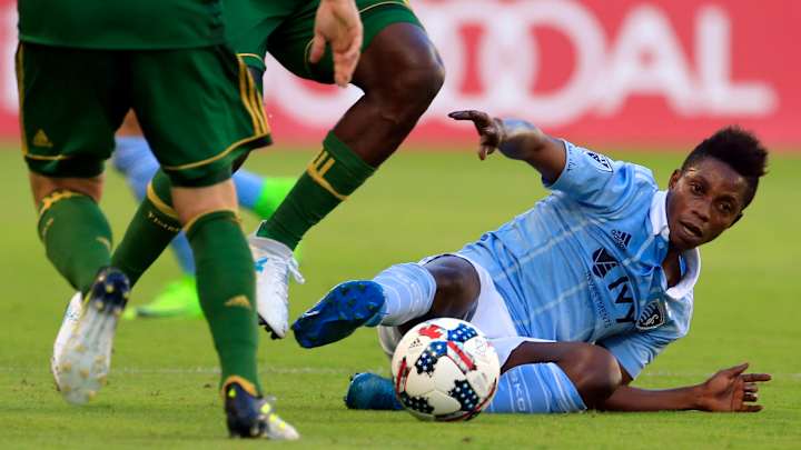 MLS Roundup: Fire win, Toronto FC falls as Chicago overtakes top spot