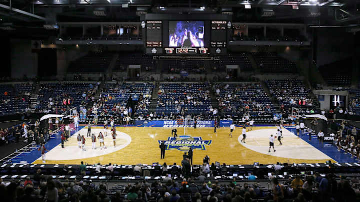 Women's basketball regional attendance at 20-year low