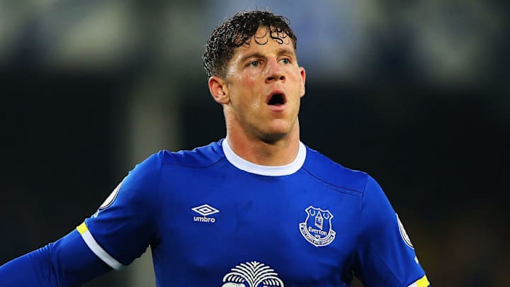 Everton Rejects £25m Chelsea Bid for Injured England Midfielder Ross Barkley