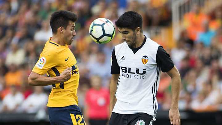 MERCADO | El grande de la Premier que quiere llevarse a Carlos Soler MERCADO | El grande de la Premier que quiere llevarse a Carlos Soler