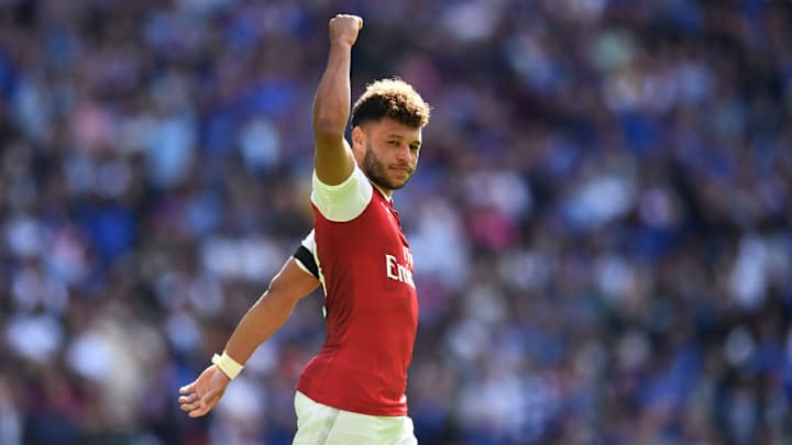 Ex-Footballer Turned Pundit Says Man Utd Should 'Break the Bank' for Arsenal Star