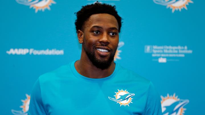 2017 NFL first-round pick signings tracker