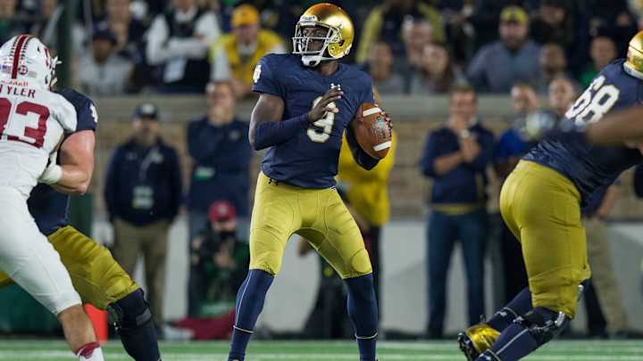 Former Notre Dame QB Malik Zaire to transfer to Florida Former Notre Dame QB Malik Zaire to transfer to Florida