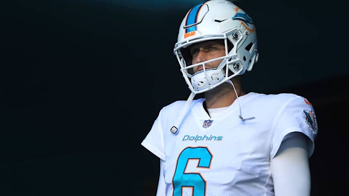 Jay Cutler Evaluated for Concussion, Out For Game After Throwing Three Interceptions