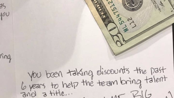 Mavs Fan Slips Dirk Nowitzki Some Cash for ‘Taking Discounts’ to Help the Team
