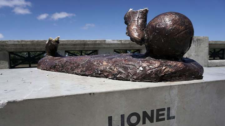Lionel Messi Statue in Argentina Vandalized and Destroyed Again