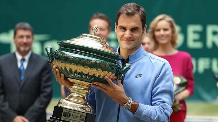 Federer beats Alexander Zverev 6-1, 6-3 for 9th Halle title Federer beats Alexander Zverev 6-1, 6-3 for 9th Halle title