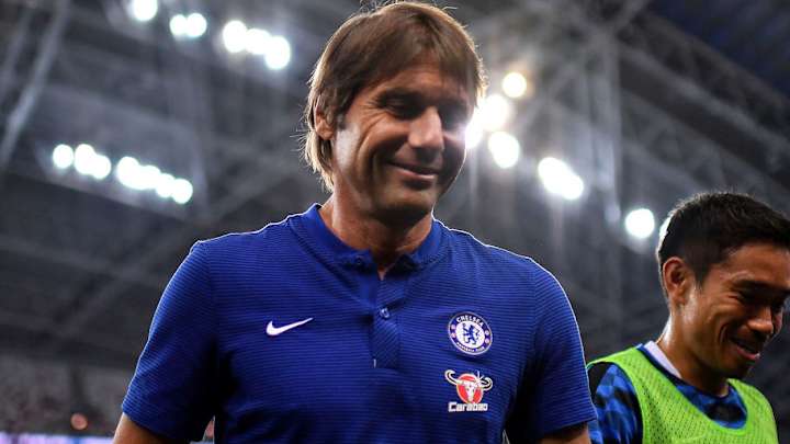 Chelsea Consider Shock Move for Leicester Midfielder After Selling Matic to Man Utd