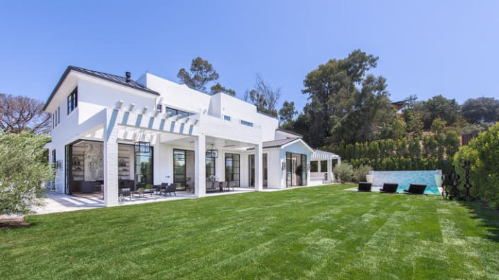 LeBron James Buys Second Los Angeles Home for $23 Million