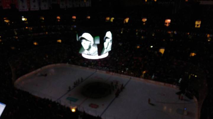 Philadelphia Flyers Hold Moment of Silence for Roy Halladay