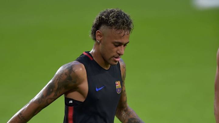 Barcelona Stars Back Neymar Amid Transfer Speculation & Insist Club Don't Want to Sell Him Barcelona Stars Back Neymar Amid Transfer Speculation & Insist Club Don't Want to Sell Him