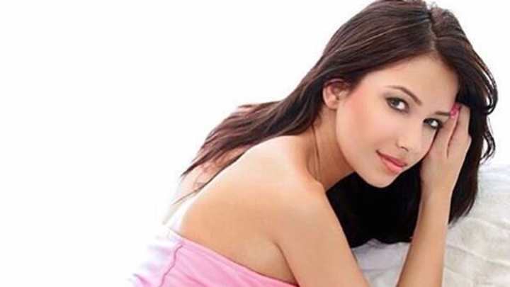 Monday’s A.M. Hot Clicks: Laetitia Tribaldos; An Unforgettable Super Bowl Monday’s A.M. Hot Clicks: Laetitia Tribaldos; An Unforgettable Super Bowl