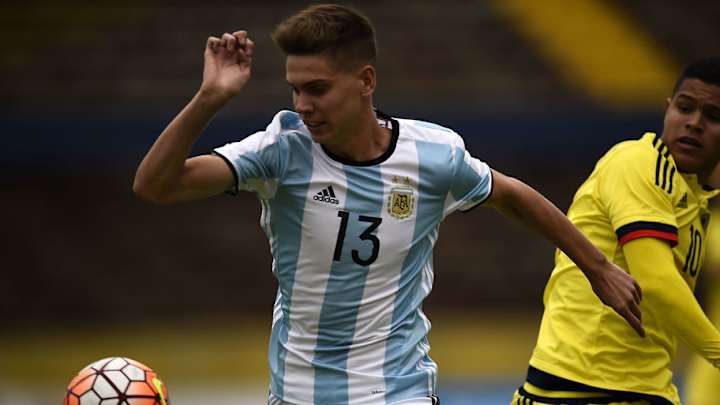 Family of Highly-Rated Argentine Juan Foyth Prefers Move to Tottenham Over PSG