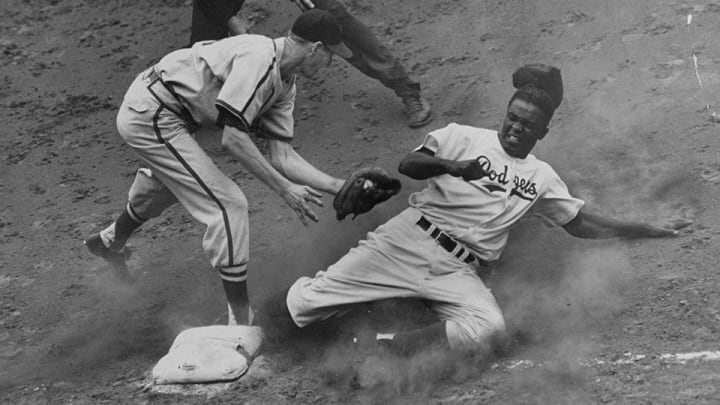 MLB players remember Jackie Robinson on Twitter