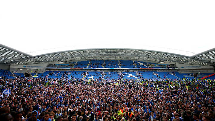 Brighton promoted to Premier League; thousands flood field to celebrate
