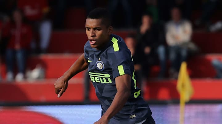 New Inter Star Dalbert Claims Nice Fans Threatened to Kill Him Following Summer Switch New Inter Star Dalbert Claims Nice Fans Threatened to Kill Him Following Summer Switch