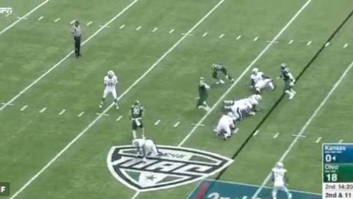 Watch: Kansas O-Line Blocks Nobody, Leading to Comical Sack