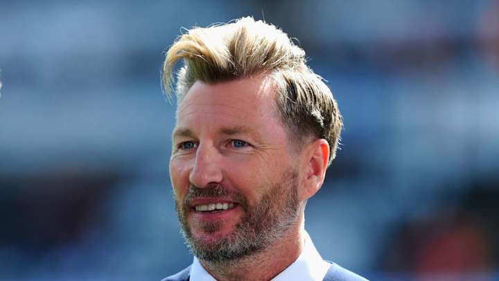 VIDEO: Robbie Savage Retells Hilarious Story of When Roy Keane Tried to Sign Him for Sunderland