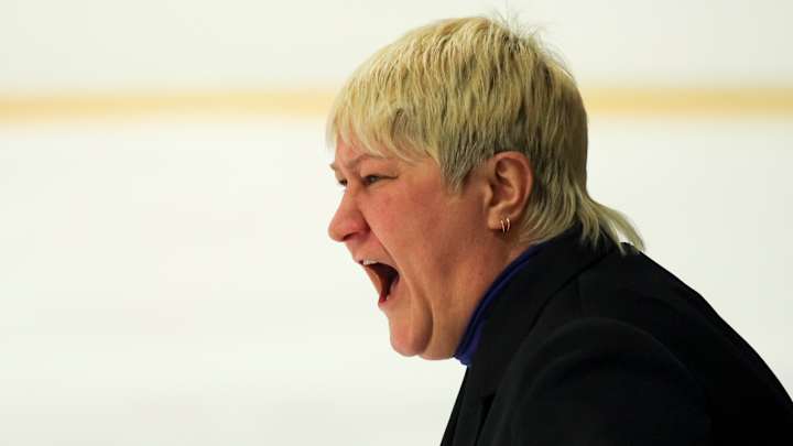 105-game losing streak weighs down Russian hockey team 105-game losing streak weighs down Russian hockey team