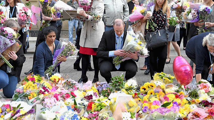 Chelsea cancels EPL victory parade after Manchester terrorist attack