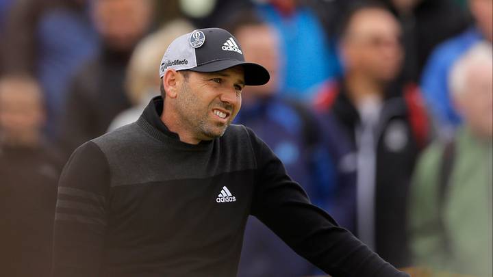 Stricker keeps cut streak alive, Mickelson not so lucky