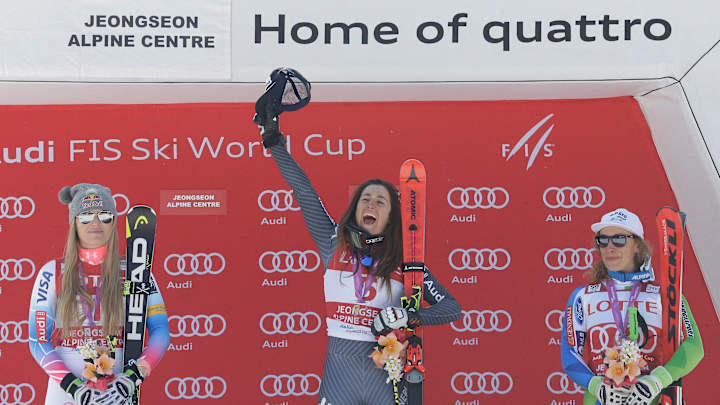 Goggia edges Vonn for second day on 2018 Olympic course