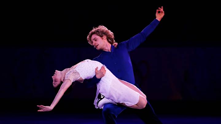 Ice dance champions Davis-White skipping 2018 Olympics