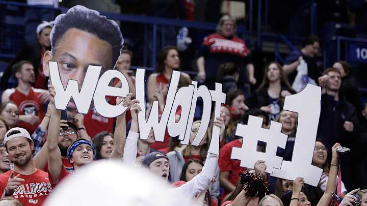 Gonzaga moves to No. 1 for second time in school history