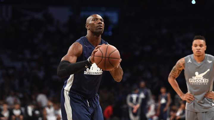 Terrell Owens interested in playing in Ice Cube's BIG3 league Terrell Owens interested in playing in Ice Cube's BIG3 league