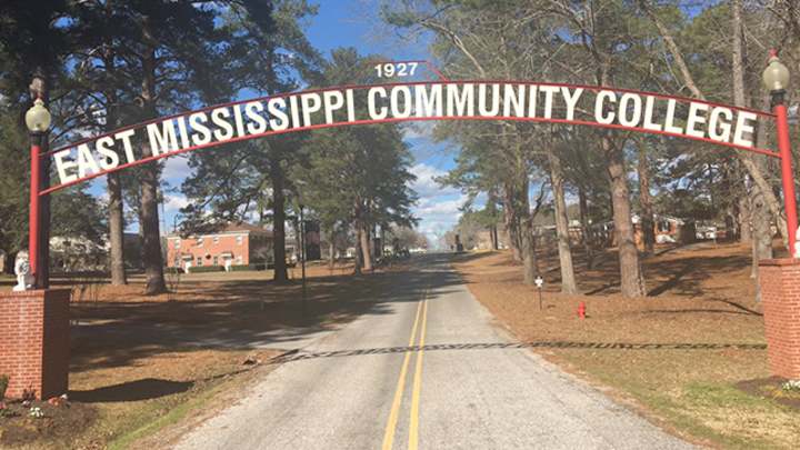 Day 7: Turkey Calls, Winding Roads and Last Chance U. Day 7: Turkey Calls, Winding Roads and Last Chance U.