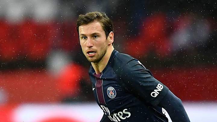 West Brom Signs Midfielder Grzegorz Krychowiak From PSG on Loan