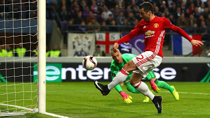 Watch: Anderlecht scores late to draw with Manchester United in Europa League Watch: Anderlecht scores late to draw with Manchester United in Europa League