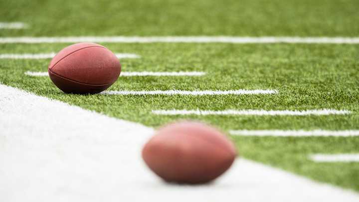 HS coach suspended for allegedly exposing himself to players using hot dog bun