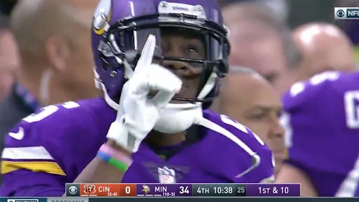 Watch: Teddy Bridgewater Gets Standing Ovation In Return, Throws Interception