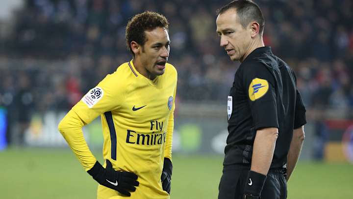 Neymar Stuggles as Strasbourg Upsets Paris Saint-Germain
