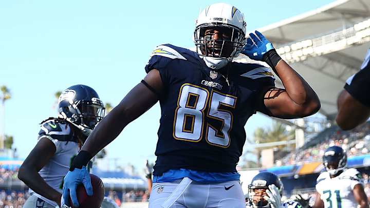 Chargers’ Antonio Gates Sets Record with 112th TD as Tight End