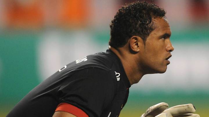 Brazilian player convicted of killing girlfriend and feeding her to dogs signs with new club Brazilian player convicted of killing girlfriend and feeding her to dogs signs with new club