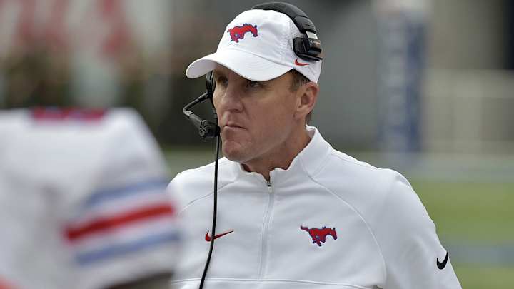 Arkansas Hires SMU's Chad Morris as Next Head Coach Arkansas Hires SMU's Chad Morris as Next Head Coach